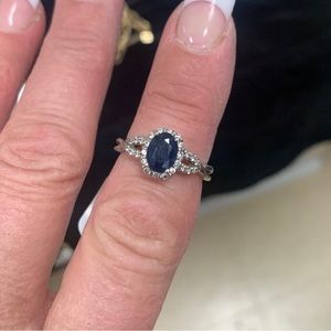 10 k topaz wg ring
